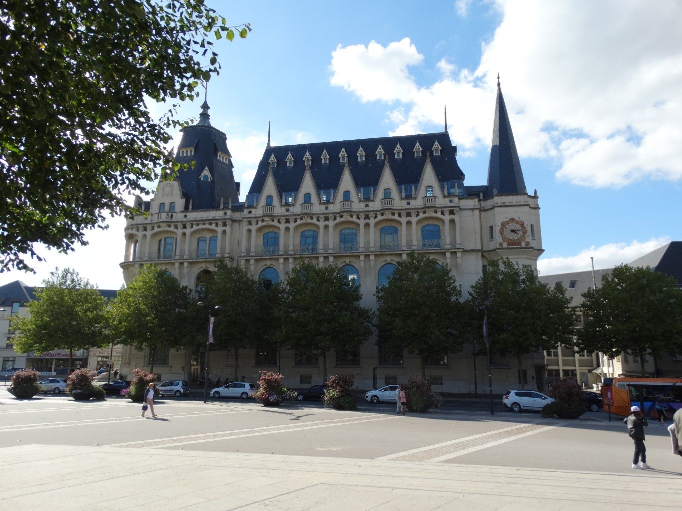 La médiathèque de Chartres